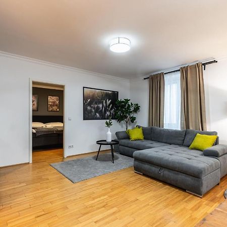 Live Centrally In A Spacious And Modern Apartment In Viena Exterior foto